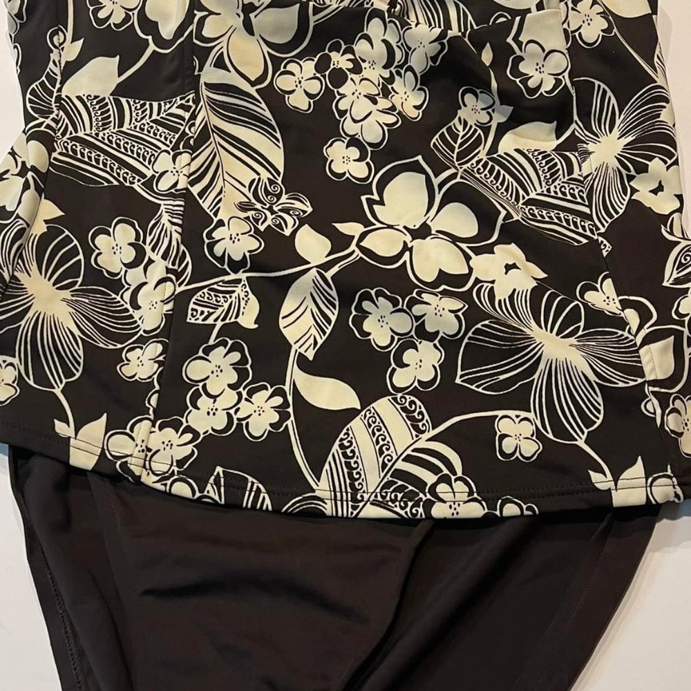 Women's sz. 12 black white JAMACIA BAY  top TANKINI very good used condition